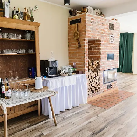 Zagroda Borowo Bed & Breakfast 3*