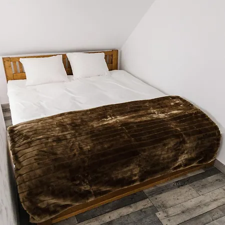 Zagroda Borowo Bed & Breakfast 3*